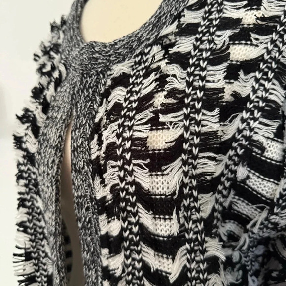 Anthropologie- Endless Rose-NWT- Bohemian-Fringe-Open-Sweater-Fall--M/L - Picture 4 of 13